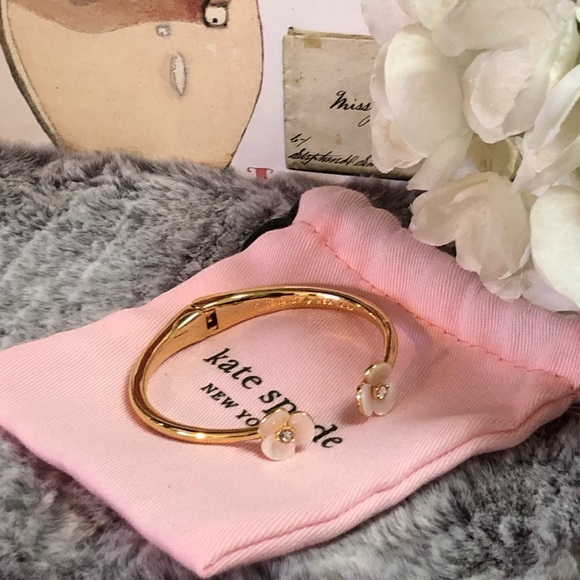 NEW KATE SPADE DISCO PANSY PEARL HINGE BRACELET - Picture 4 of 7